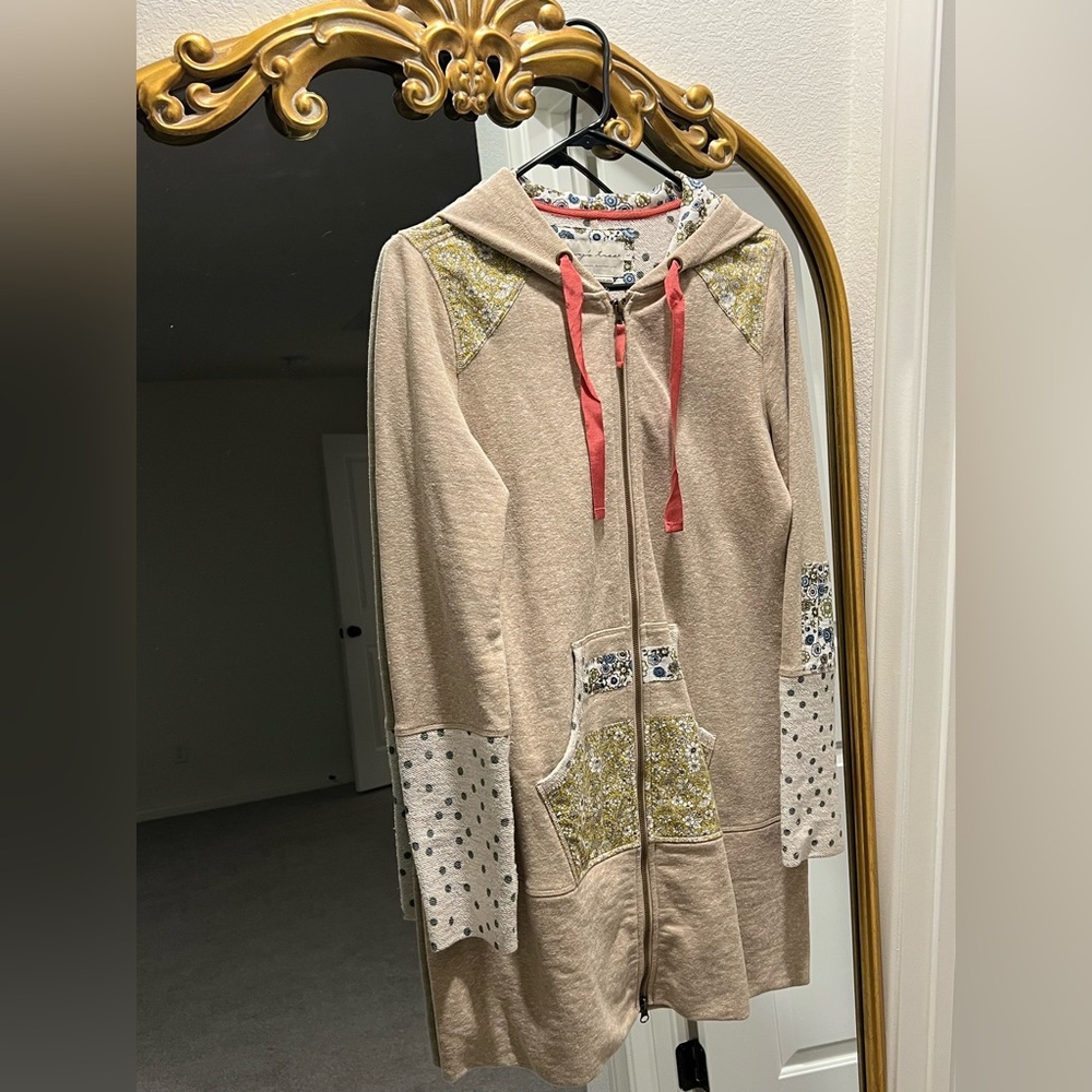 Evys Tree Hoodie